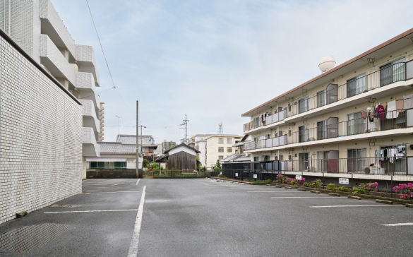 Image：Parking Lot 1